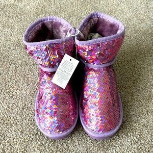NWT Girl's Pink and Purple Sequin Lined Snow Boots (Size: Girls 2)